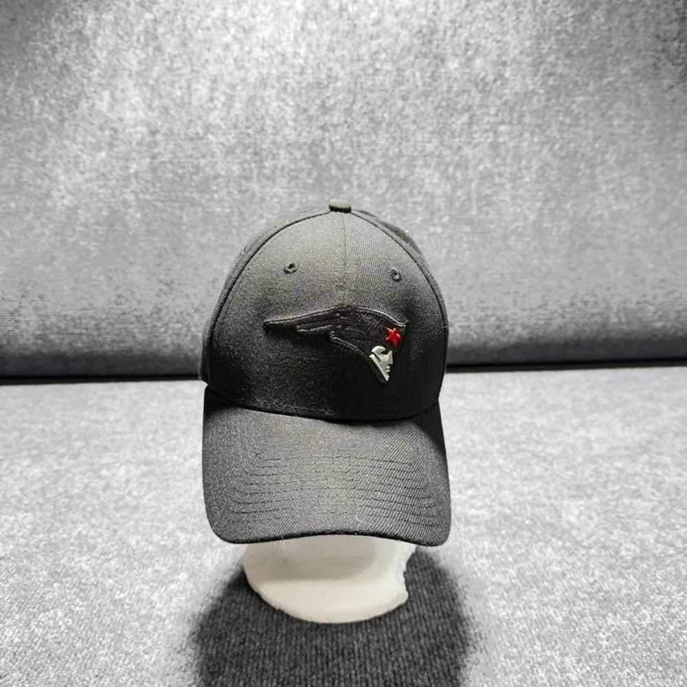 New Era Atlanta Falcons 39THIRTY Cap Gray Small Medium Mens Hat